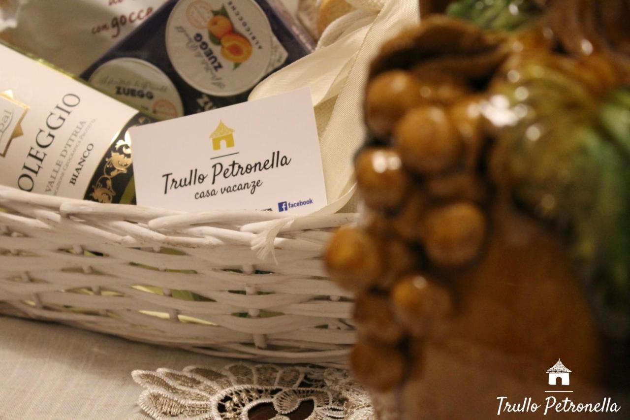 치스테르니노 Trullo Petronella 빌라 외부 사진